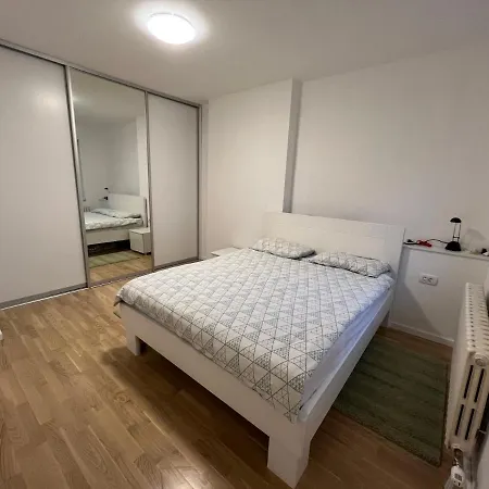 Cozy One Bedroom 아파트 사라예보